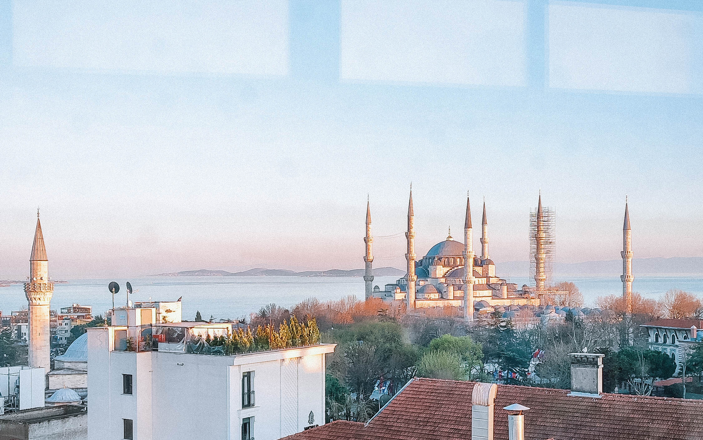 Quartiere di Sultanahmet vista dei monumenti dagli hotel