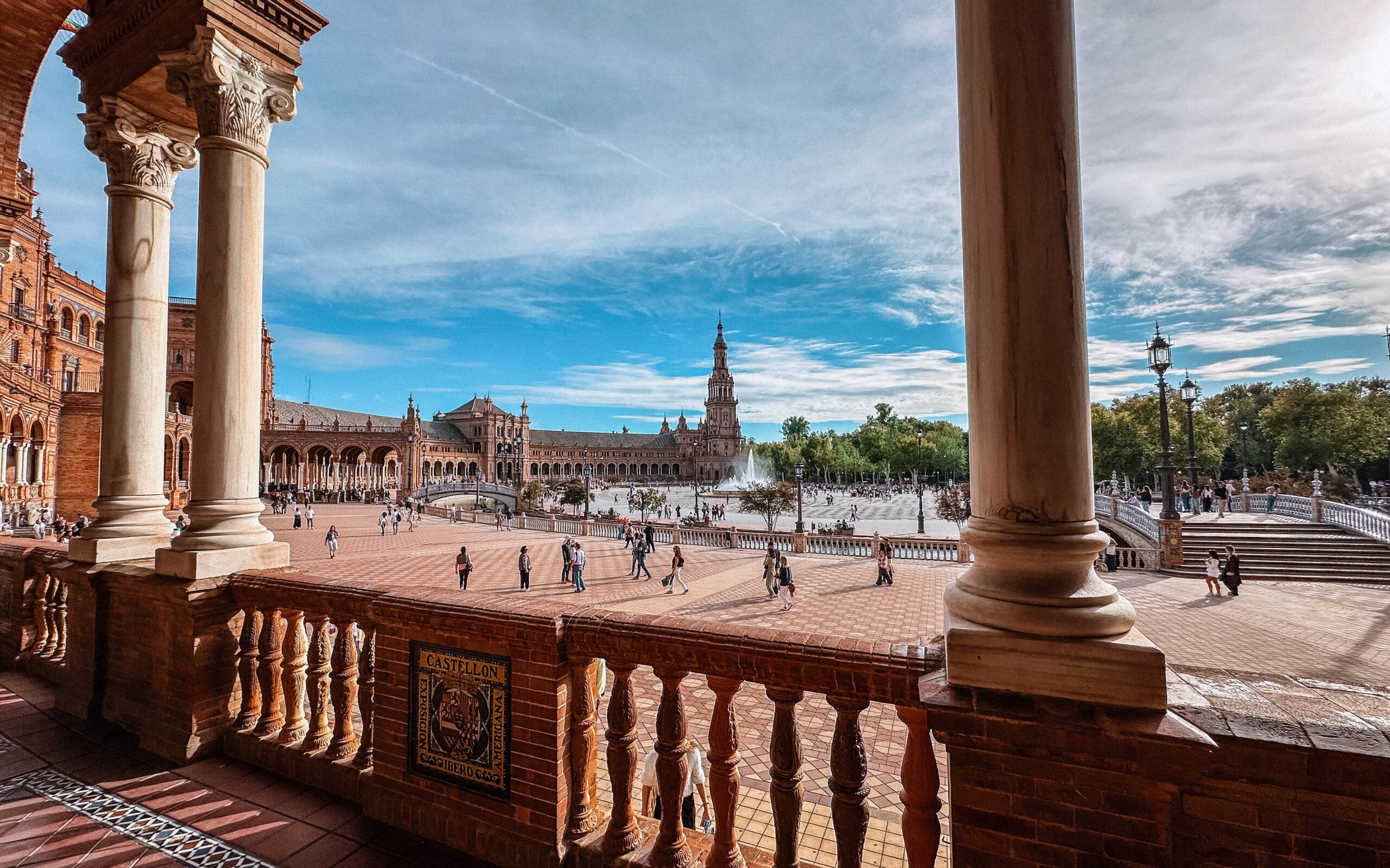 assicurazione di viaggio plaza de espana siviglia